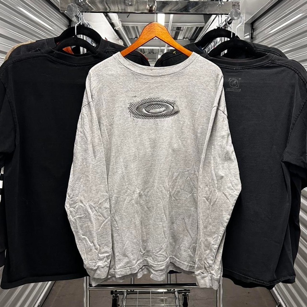 Crazy Grail Vintage 2000's Oakley Logo Center Long Sleeve Skater Essential Tee